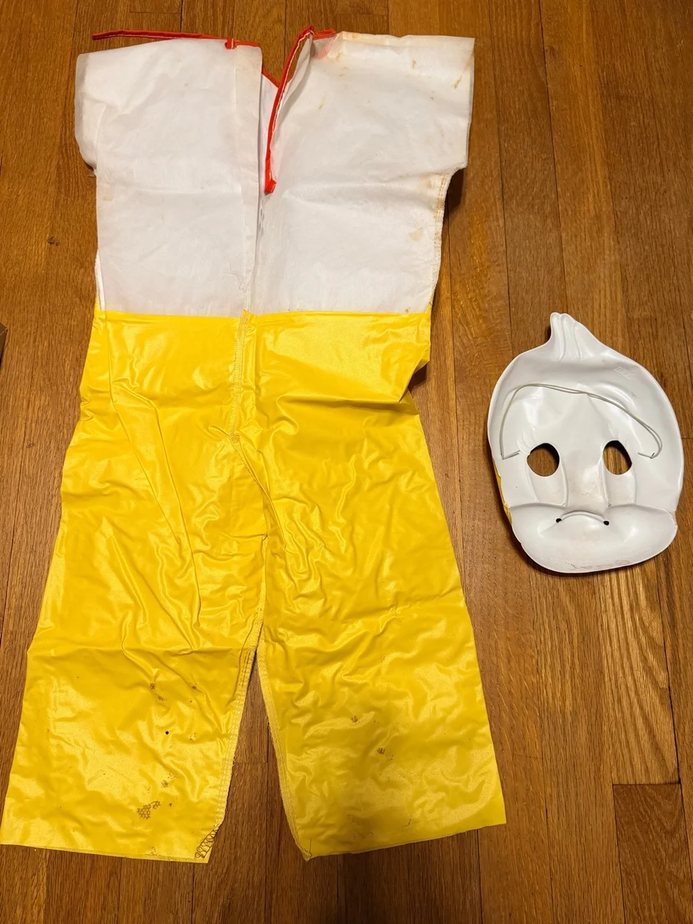 Vintage 1975 WB Looney Tunes Tweety Bird Collegeville Tiny Tot Costume 1961 Mask